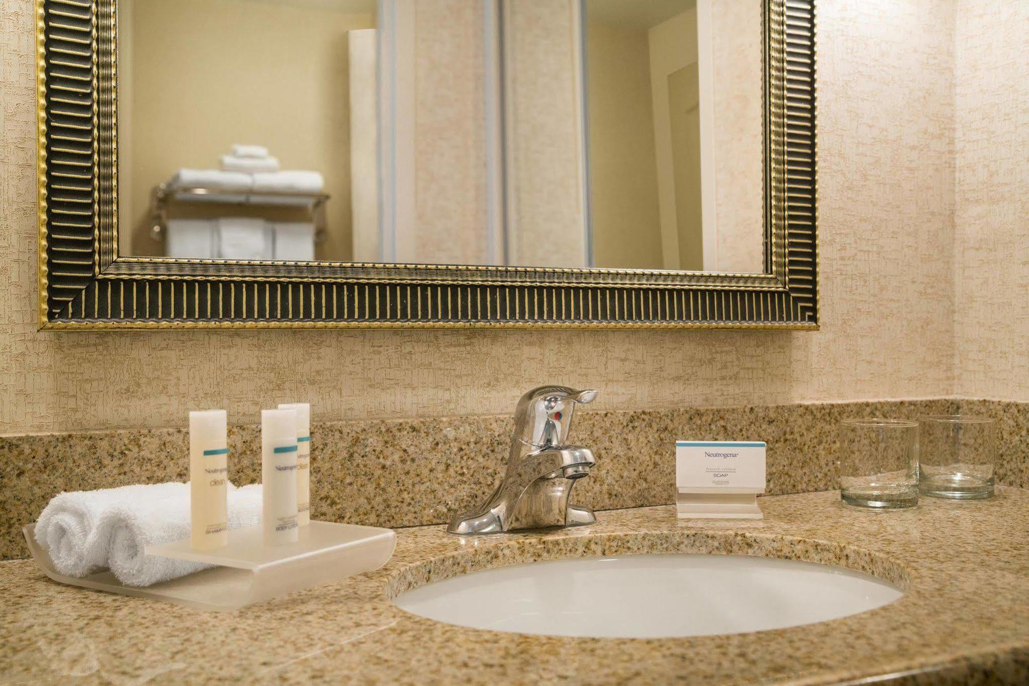 Homewood Suites By Hilton Hartford Downtown ภายนอก รูปภาพ