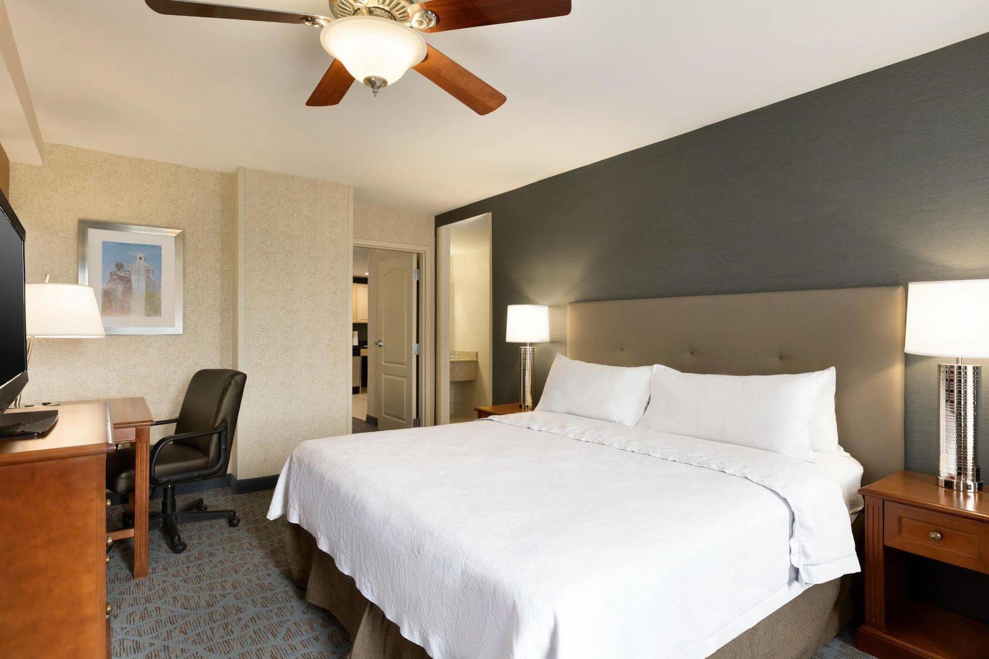 Homewood Suites By Hilton Hartford Downtown ภายนอก รูปภาพ