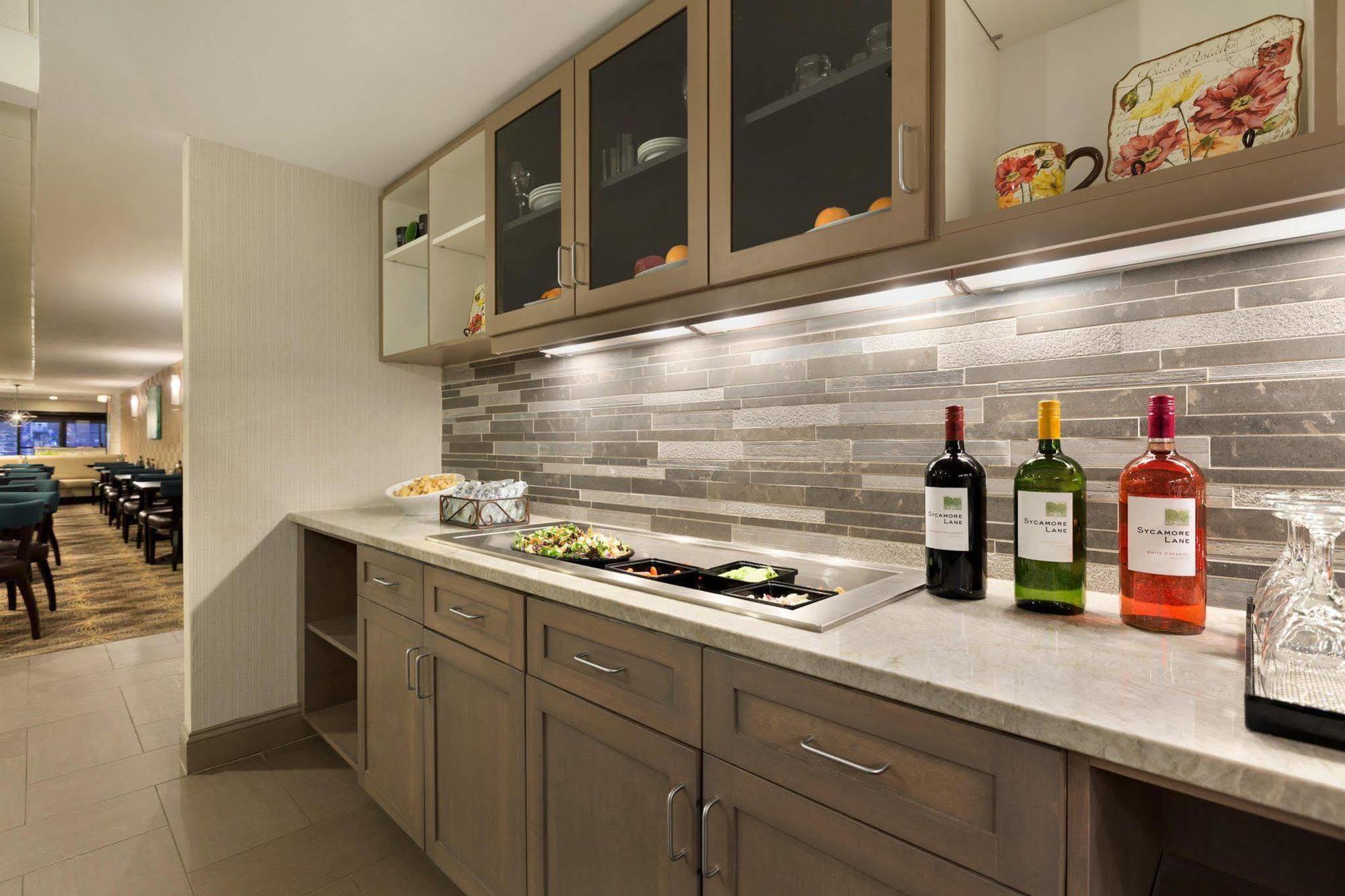 Homewood Suites By Hilton Hartford Downtown ภายนอก รูปภาพ